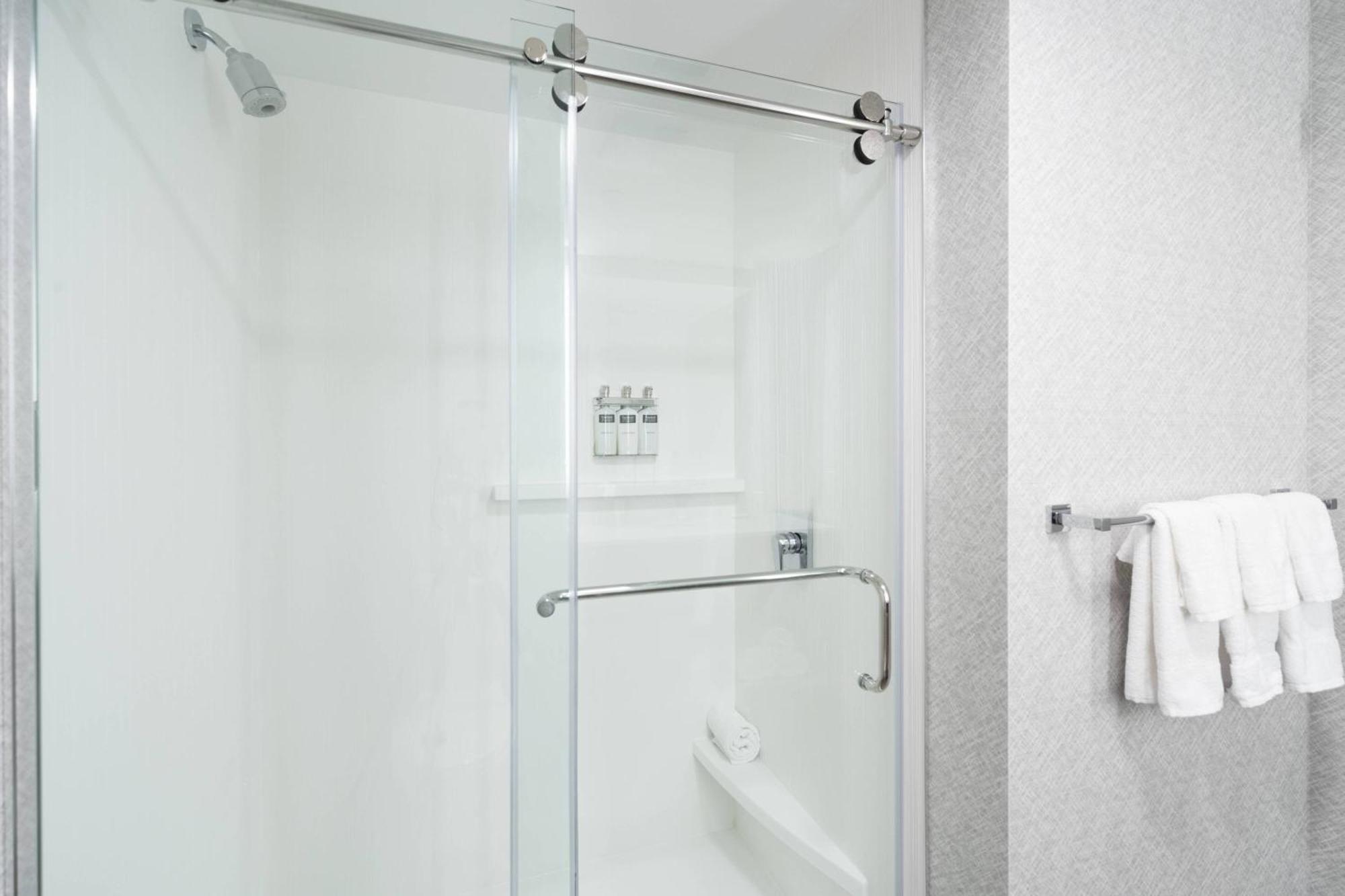 Fairfield Inn & Suites By Marriott Boston Logan Airport/Chelsea Exteriör bild